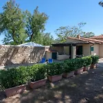 Alloggio per agriturismo Tenuta La Chiusa *