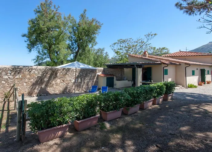 Фермерский дом Tenuta La Chiusa *