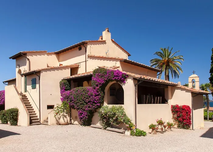 Tenuta La Chiusa Фермерский дом Портоферрайо